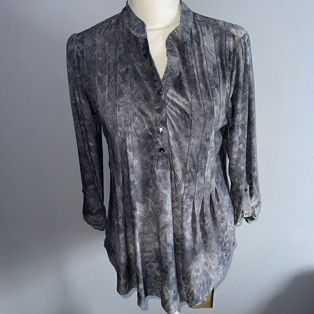 Textured Blouse! - Picture 13 of 13